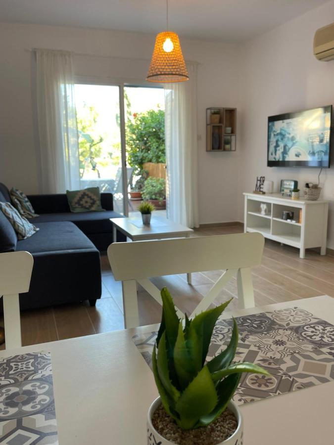 Rachel Suite By The Pool Paphos Buitenkant foto